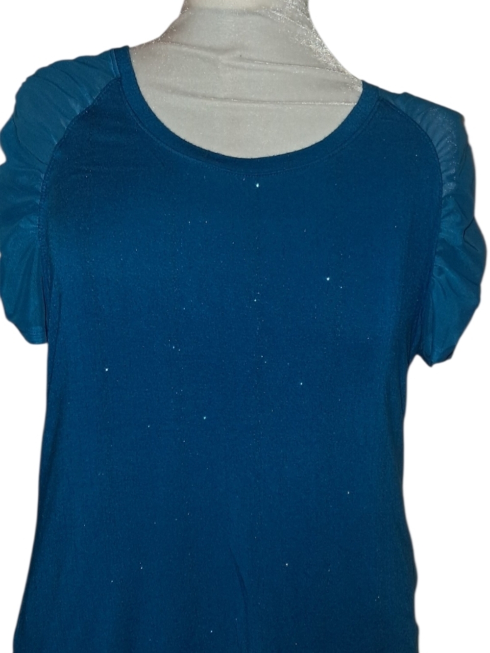 Jennifer Lopez Teal Scoop Neck Short Sleeve Top with Sparkle